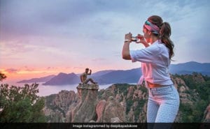 afb9o12g deepika padukone 625x300 19 August 18