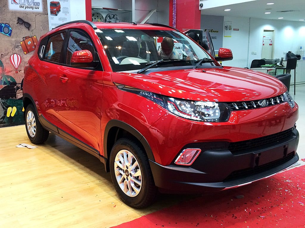 1024px Mahindra KUV100 launch 1