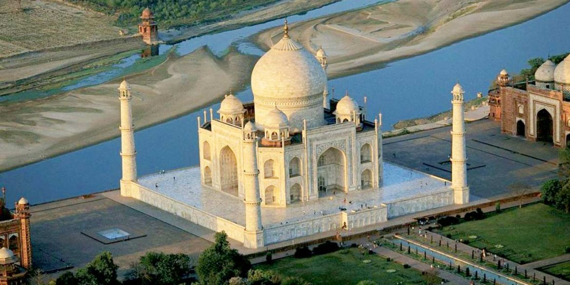 Tajmahal किसने बनवाया क्या है ताजमहल का रहस्य और इससे जुड़ा इतिहास जानिए